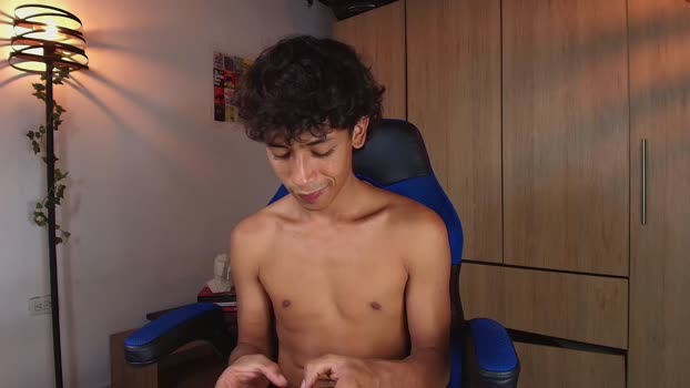 ostin_18hot beautiful Webcam SHOW @ Chaturbate 24-03-2025