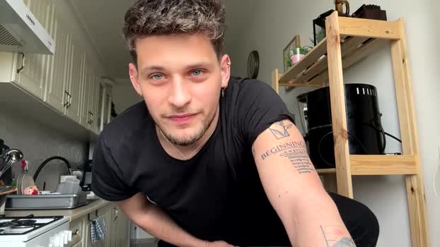 roberto_twink1 cute Webcam SHOW @ Chaturbate 27-03-2025