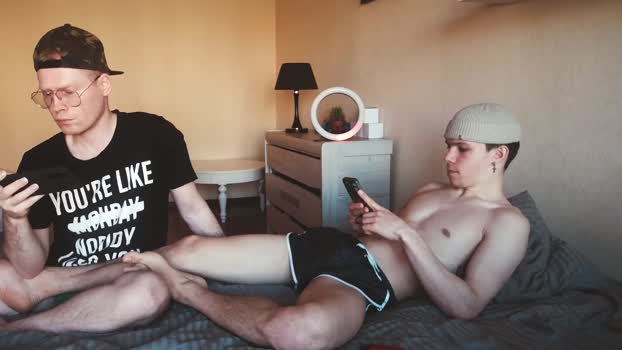 red_guy1 Topless Webcam SHOW @ Chaturbate 29-03-2025