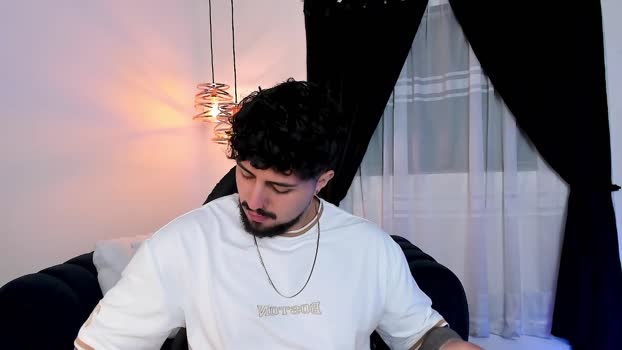 maximo_rodriguez toy Webcam SHOW @ Chaturbate 02-04-2025