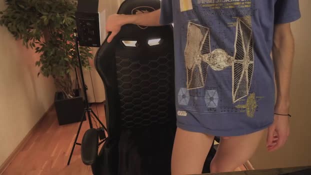 tommiehi Porn Webcam SHOW @ Chaturbate 03-04-2025