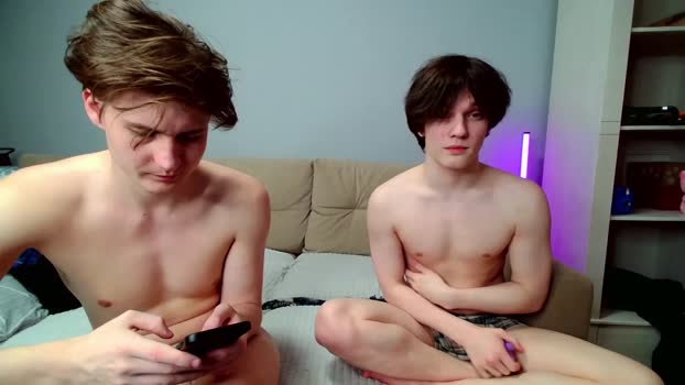 high_of_guys legs Webcam SHOW @ Chaturbate 04-04-2025