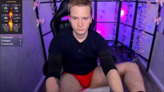 zackhandsome strip Webcam SHOW @ Chaturbate 04-04-2025