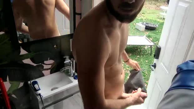 bonerboy100 suck Webcam SHOW @ Chaturbate 04-04-2025