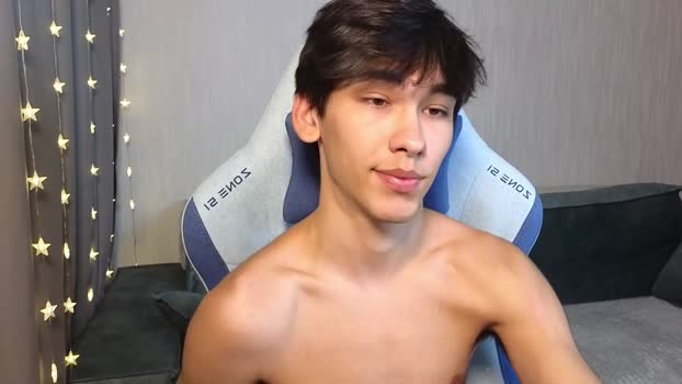 chem1ko spank Webcam SHOW @ Chaturbate 05-04-2025