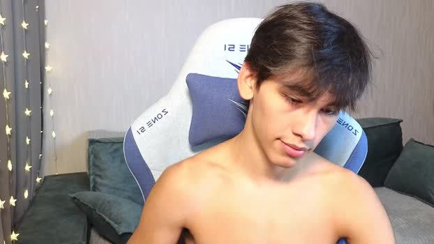 chem1ko bigtoys Webcam SHOW @ Chaturbate 05-04-2025
