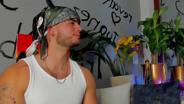 noha_miler striptease Webcam SHOW @ Chaturbate 06-04-2025