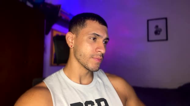 larry_jones suckcock Webcam SHOW @ Chaturbate 06-04-2025