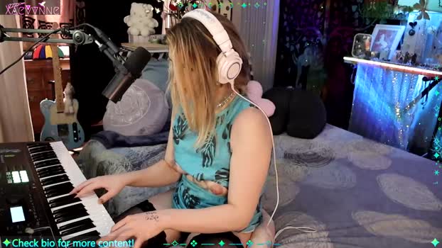 xaevynne bigass Webcam SHOW @ Chaturbate 08-04-2025
