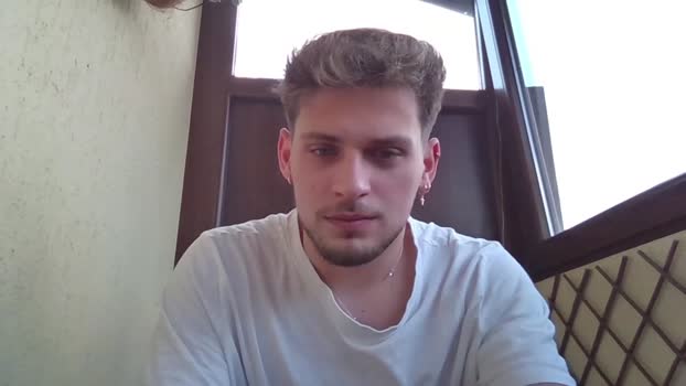 roberto_twink1 Nude Webcam SHOW @ Chaturbate 09-04-2025
