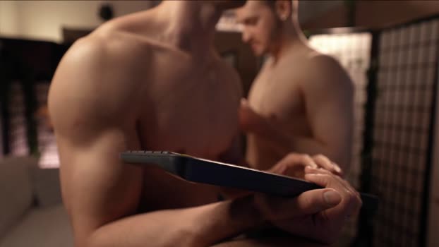 muscularfriend lovense Webcam SHOW @ Chaturbate 09-04-2025