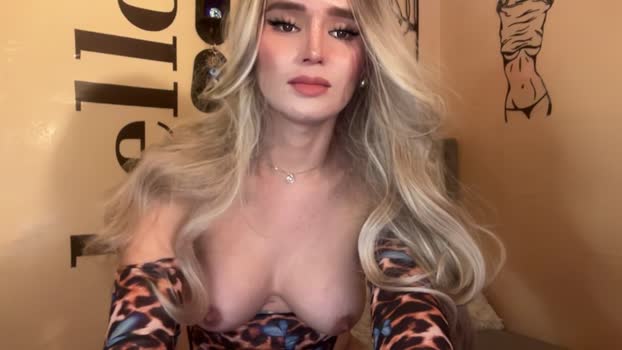 surprisecockmia show Webcam SHOW @ Chaturbate 12-04-2025