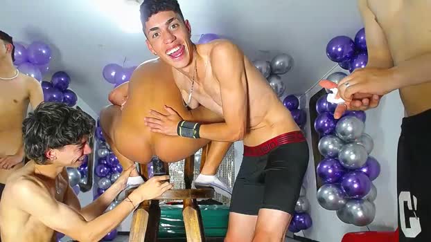 benz_boys deep Webcam SHOW @ Chaturbate 15-04-2025