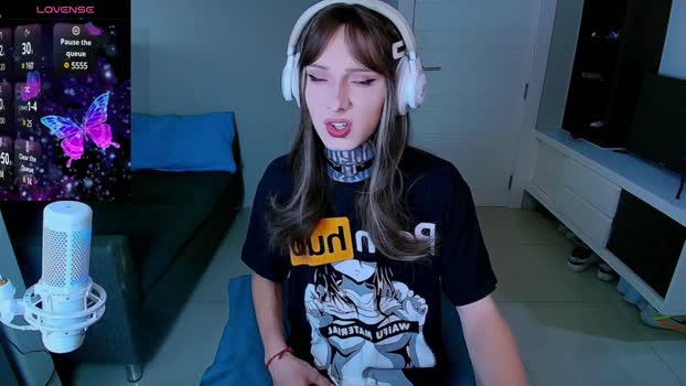 kristinaholland Video Webcam SHOW @ Chaturbate 17-04-2025