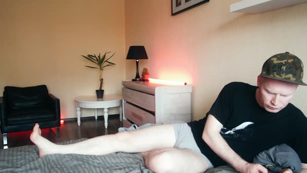 red_guy1 Naked Webcam SHOW @ Chaturbate 18-04-2025
