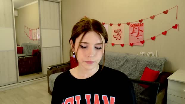 your_sissy_doll kiss Webcam SHOW @ Chaturbate 19-04-2025