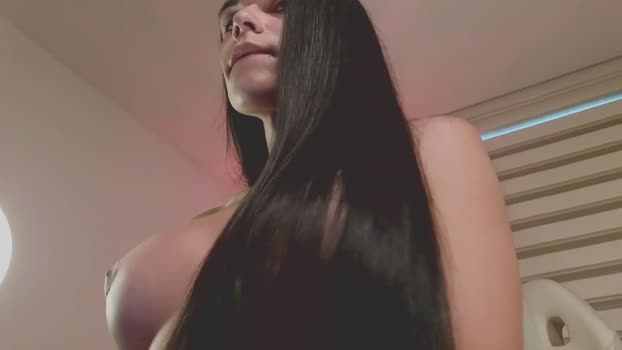 miavero legs Webcam SHOW @ Chaturbate 23-04-2025