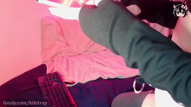 kikitrap kinky Webcam SHOW @ Chaturbate 27-04-2025