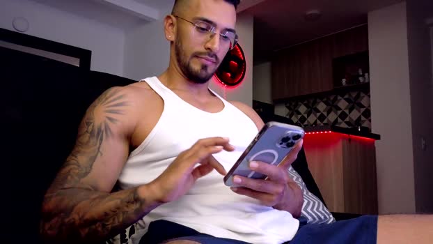 tony_muscle1