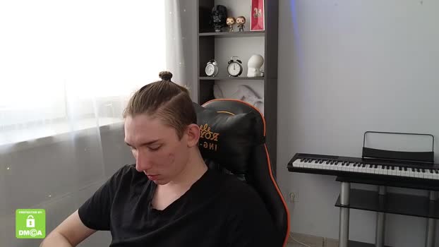kirill_20_cm jerking Webcam SHOW @ Chaturbate 29-04-2025