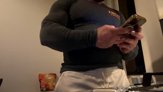 rickymiami1 play Webcam SHOW @ Chaturbate 30-04-2025