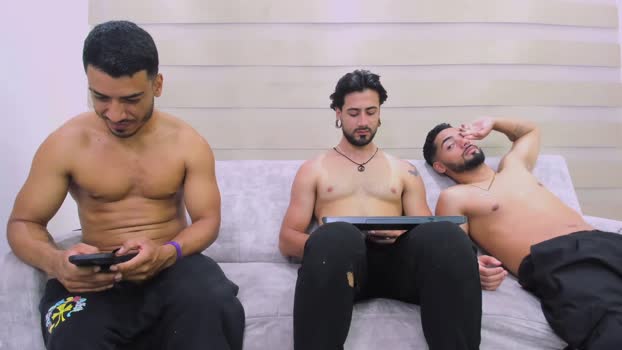 soccer_hot sexy Webcam SHOW @ Chaturbate 30-04-2025