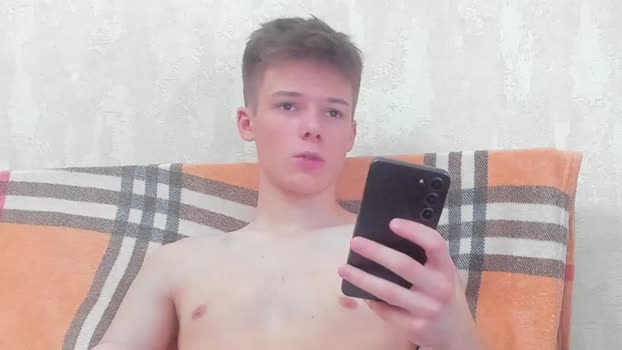 timytwinkboy kissing Webcam SHOW @ Chaturbate 29-04-2025
