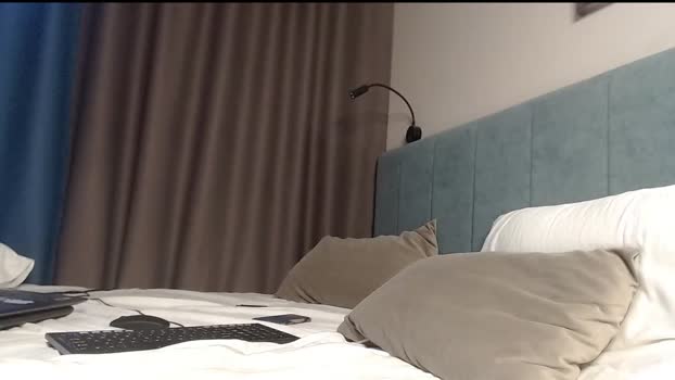 adam_bigboy kiss Webcam SHOW @ Chaturbate 01-05-2025