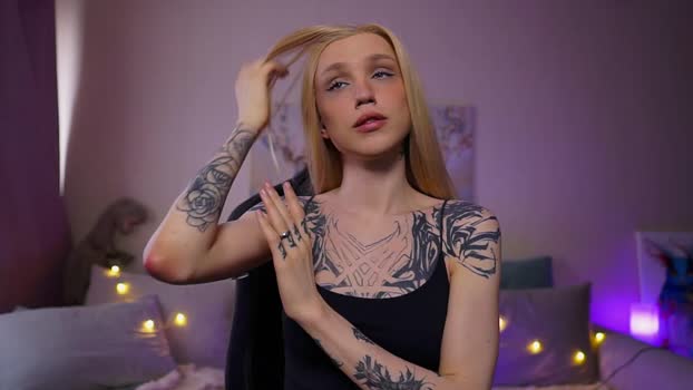 twiinkie_pie bigdick Webcam SHOW @ Chaturbate 02-05-2025