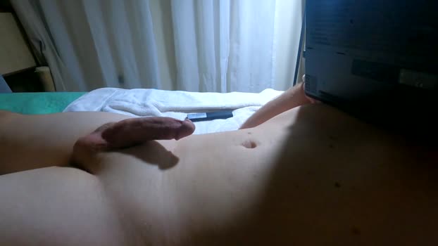 hugecumshots1 kissing Webcam SHOW @ Chaturbate 03-05-2025