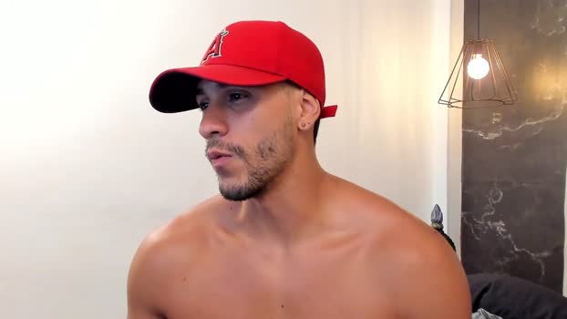 larry_jones fingers Webcam SHOW @ Chaturbate 02-05-2025