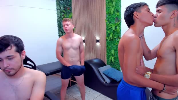 sweet_wallen big Webcam SHOW @ Chaturbate 03-05-2025