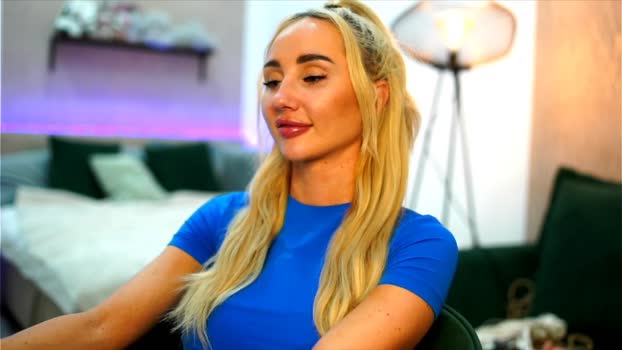 blondiefromtheblock toy Webcam SHOW @ Chaturbate 04-05-2025