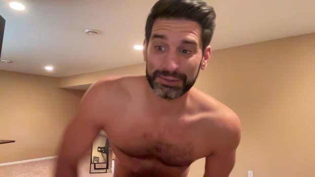 fit_dilf_daddy kissing Webcam SHOW @ Chaturbate 08-05-2025