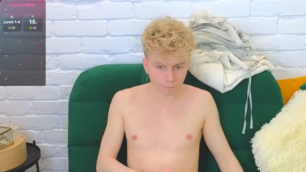 landel_boy lovense Webcam SHOW @ Chaturbate 10-05-2025