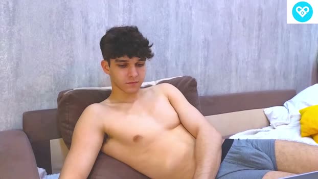james_friends kiss Webcam SHOW @ Chaturbate 12-05-2025