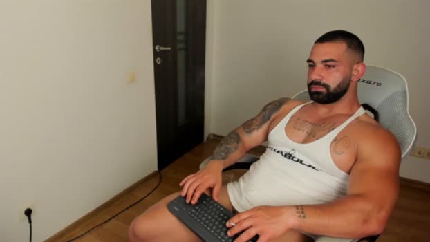 jaxonhunk yummy Webcam SHOW @ Chaturbate 22-05-2025