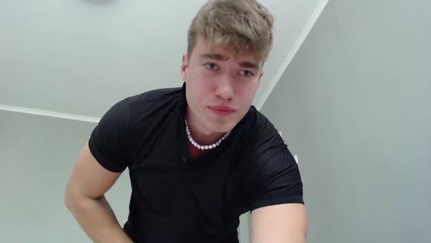 megamaxxxl Topless Webcam SHOW @ Chaturbate 23-05-2025
