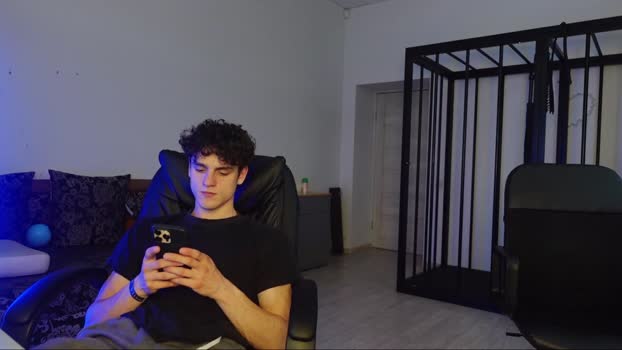 eric_poston beauty Webcam SHOW @ Chaturbate 02-06-2025