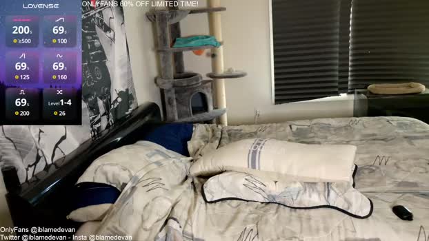 iblamedevan fuckher Webcam SHOW @ Chaturbate 01-06-2025