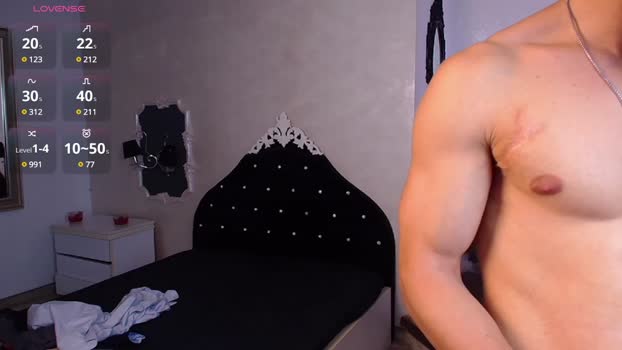 wilsonjules handsome Webcam SHOW @ Chaturbate 03-06-2025