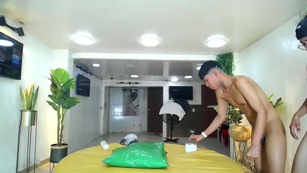 boschcz Download Webcam SHOW @ Chaturbate 04-06-2025