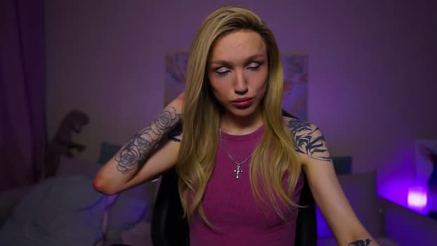 twiinkie_pie Porn Webcam SHOW @ Chaturbate 06-06-2025