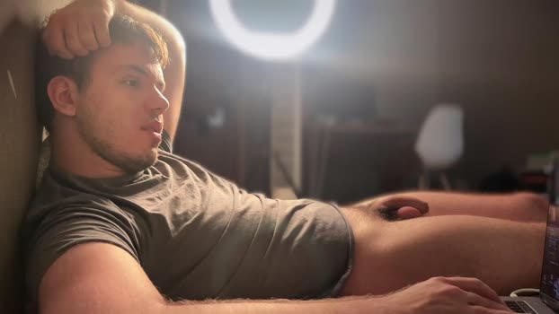 christophertan kiss Webcam SHOW @ Chaturbate 09-06-2025