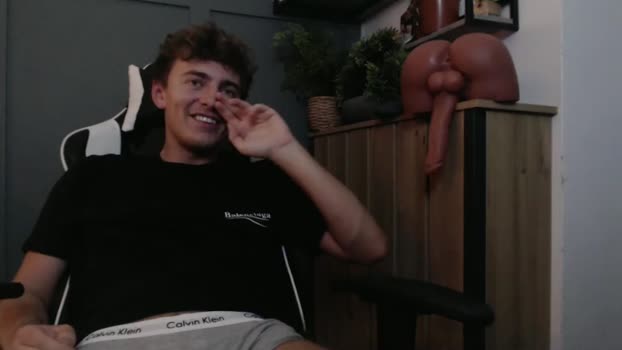 luciancrowe Pretty Webcam SHOW @ Chaturbate 10-06-2025