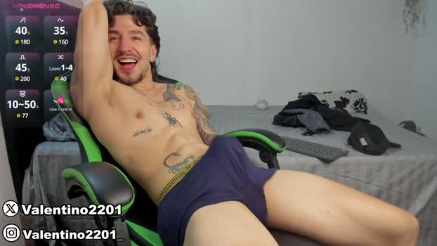valentino2201 kiss Webcam SHOW @ Chaturbate 12-06-2025
