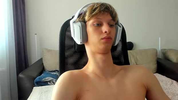 ostin_meoww legs Webcam SHOW @ Chaturbate 13-06-2025
