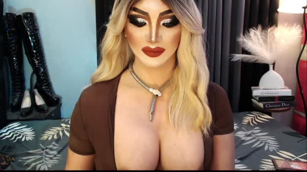 misschannel4sub lick Webcam SHOW @ Chaturbate 16-06-2025