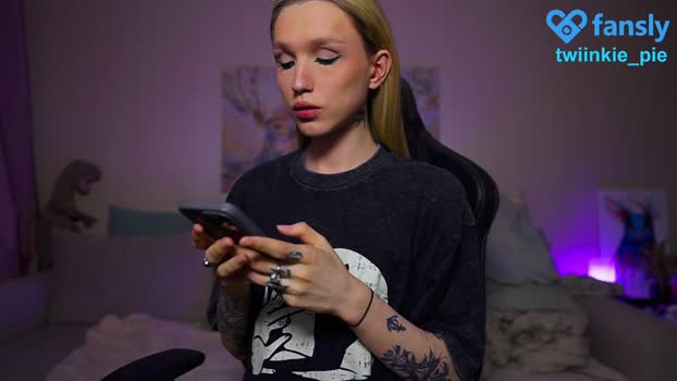 twiinkie_pie Video Webcam SHOW @ Chaturbate 26-06-2025