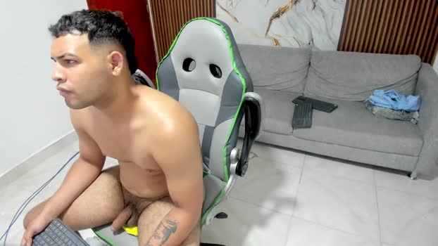 master_javi fingering Webcam SHOW @ Chaturbate 03-07-2025